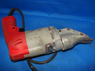 Milwaukee 18GA swivel head metal uni shear model 6850 