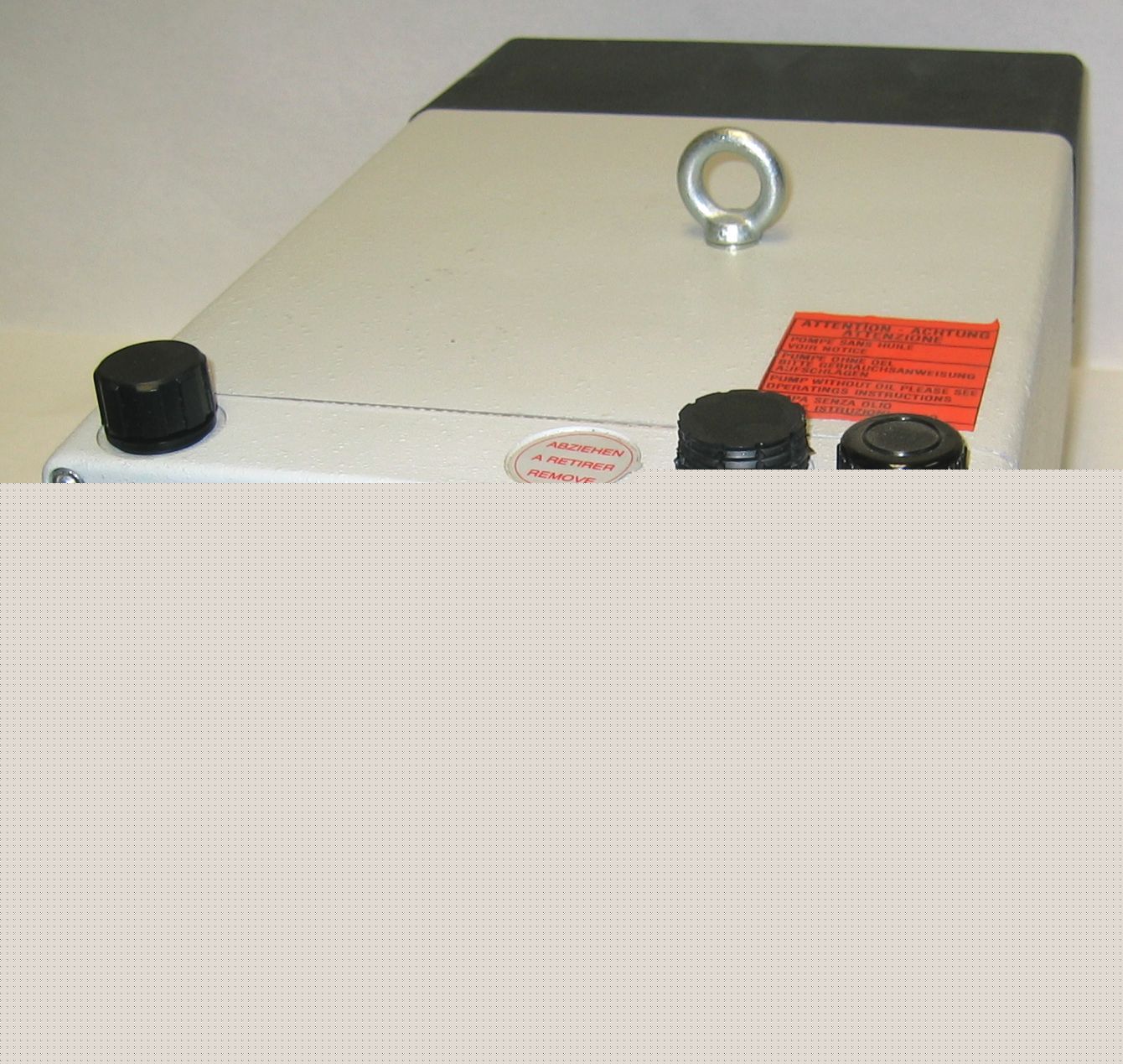 New leybold sogevac SV16 single stage vacuum pump