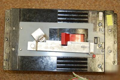 Ge THKM836F000 circuit breaker 800 amp