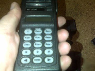 New motorola MT2000 800MHZ 160CH 4W + charger & battery
