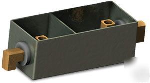 Zebra coolant/oil separation tank for belt oil skimmers