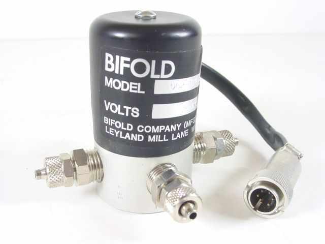 Bifold 062-4E1-36 directional control valve 24VDC
