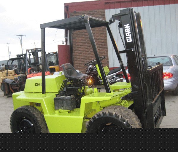 Clark rough terrain 4,000LB forklift lifttruck