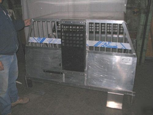 Tahoe police vehicle K9 auto car containment cage 