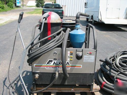 Fury 2400 xl vacuum system pressure washes & recovers 
