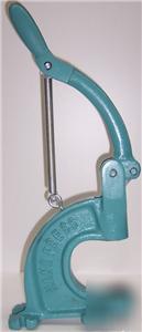 Snap machine hand press st-1