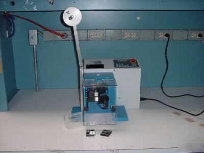 Aps 300 radial lead trimmer and former with dies