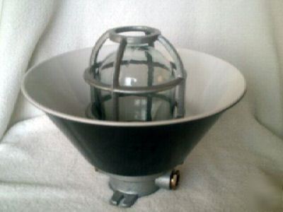 Outdoor heavy duty lighting fixture weather proof frtp