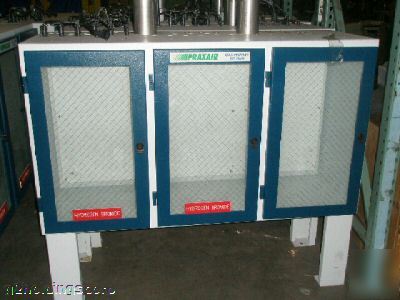 Praxair gas delivery system