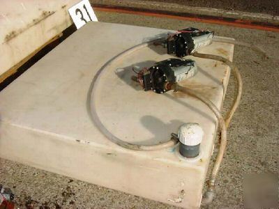 Â lot of plastic spray tanks 