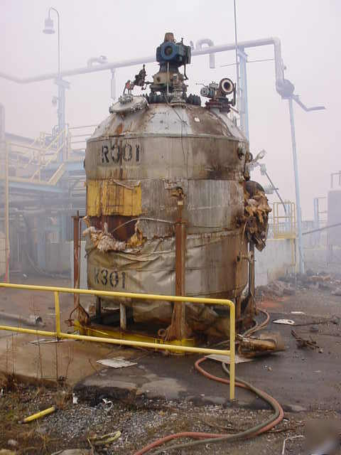 4000 gal pfaudler glass lined reactor tank w mixer