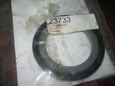 2-1/4ID seal kit triple lip external seal 23733