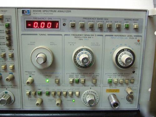 Hp 8569B spectrum analyzer 10 mhz to 22 ghz tested 