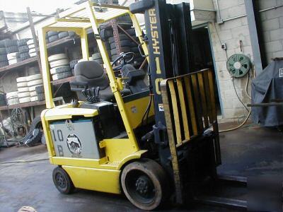 Hyster electric forklift, 5,400 lbs capacity
